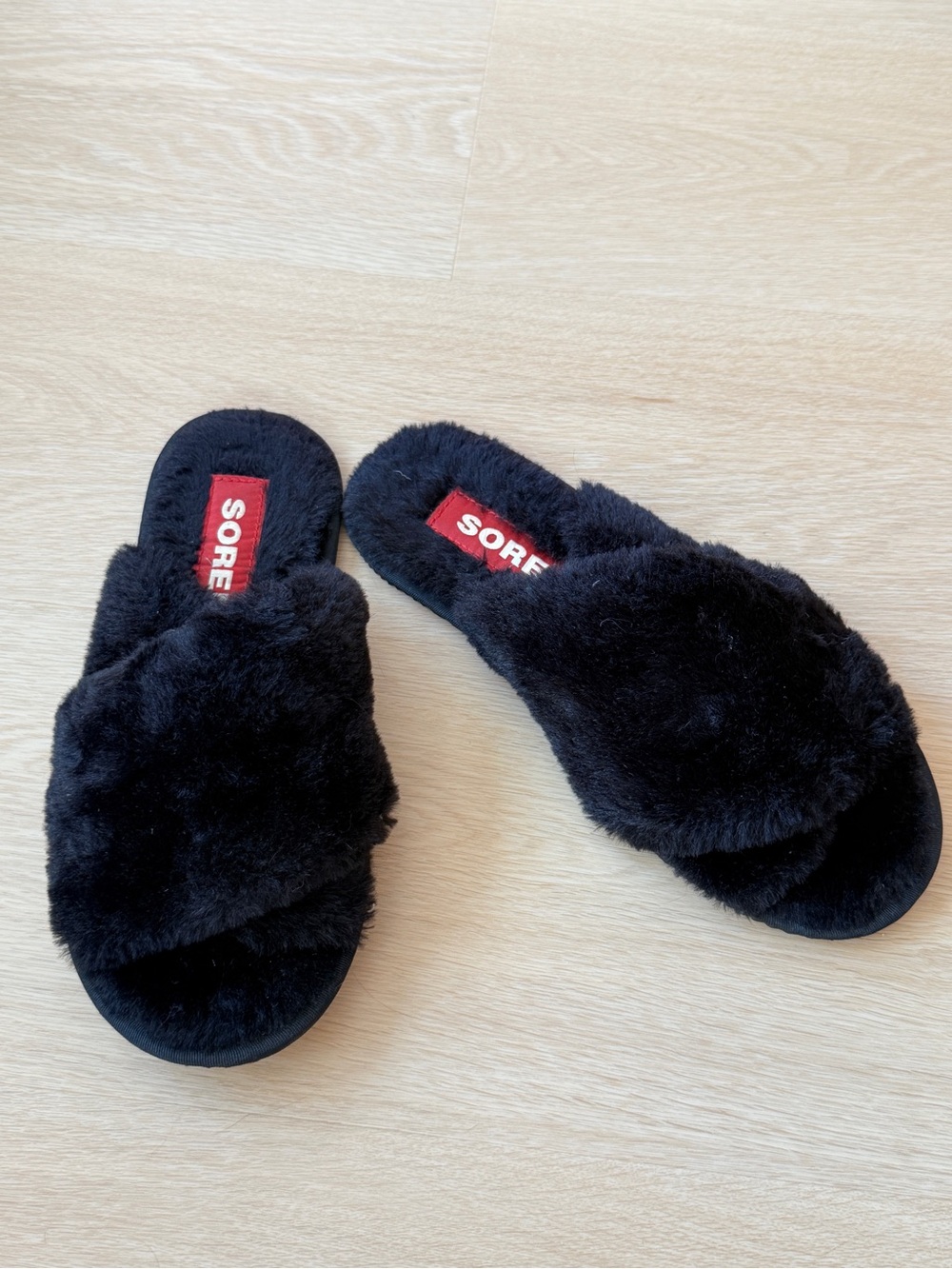 Sorel Women's Black Faux Fur Cross-Band Slide Slippers